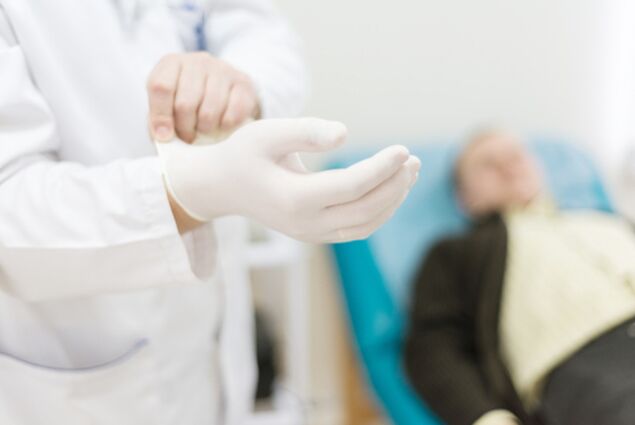 Ha a prosztatagyulladás tünetei megjelennek, fel kell keresnie egy urológust vagy andrológust